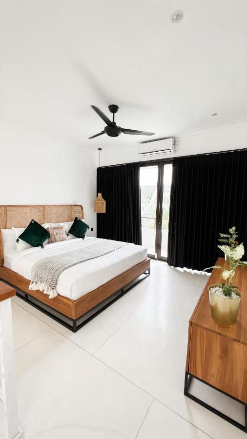 Villa Poppy Bumbak Canggu Eksteriør billede